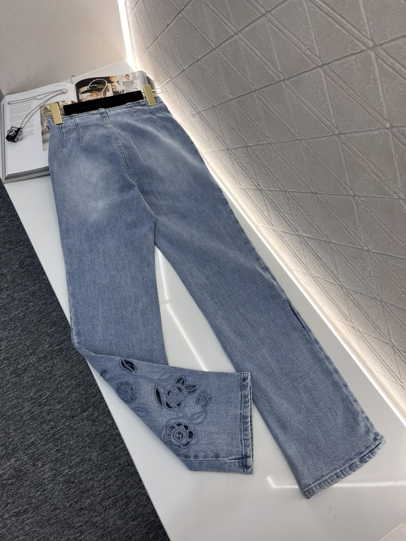 Chanel Jeans